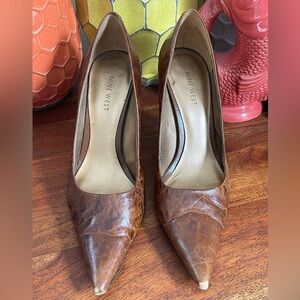 Nine West Distressed Brown Leather Pumps